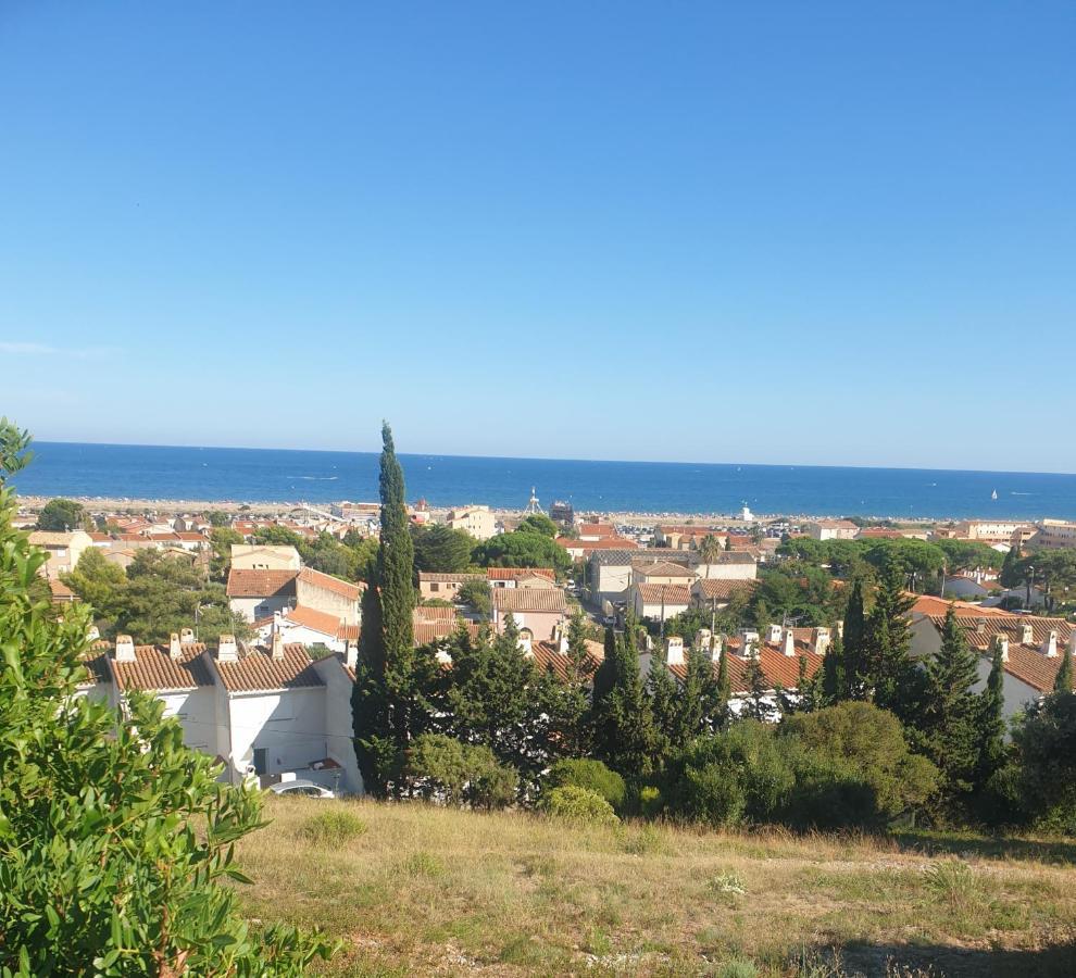 T2 - terrasse vue mer - à 500m de la plage - parking privé - arrivée autonome Saint-Pierre-la-Mer  Extérieur photo