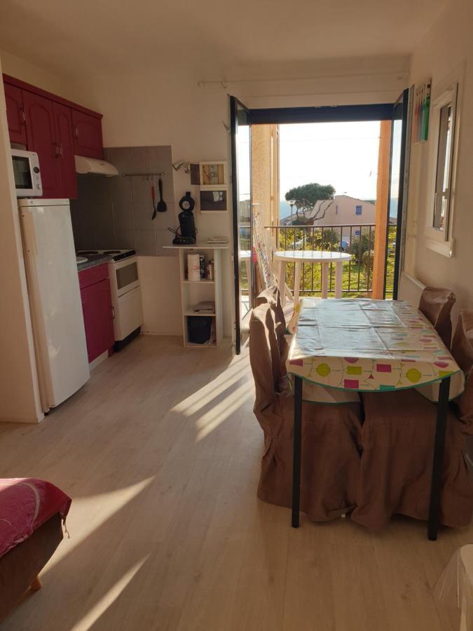 T2 - terrasse vue mer - à 500m de la plage - parking privé - arrivée autonome Saint-Pierre-la-Mer  Extérieur photo