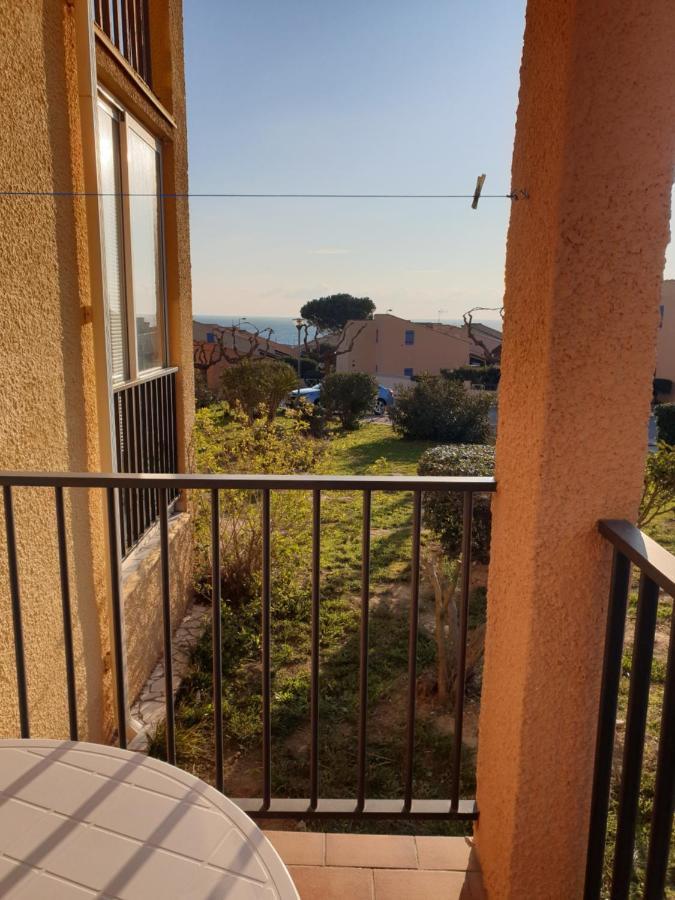 T2 - terrasse vue mer - à 500m de la plage - parking privé - arrivée autonome Saint-Pierre-la-Mer  Extérieur photo